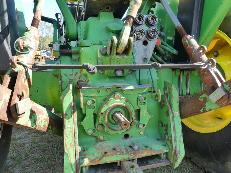 john-deere-2155-image-6