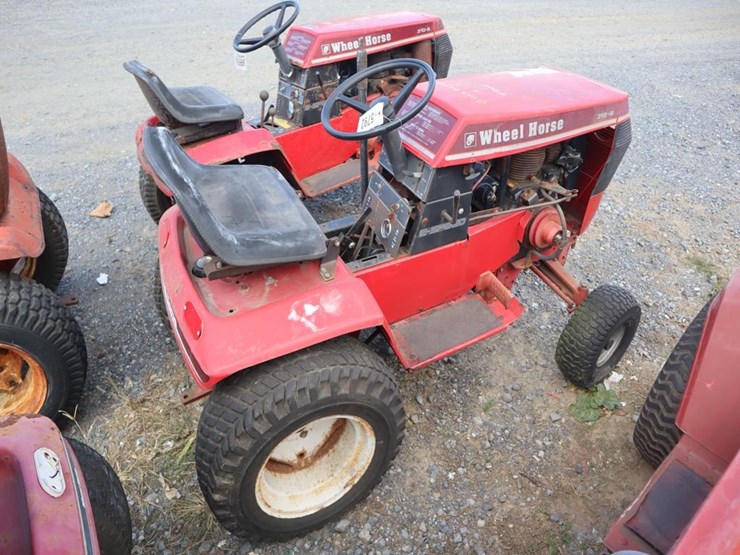 wheel-horse-lawn-&-garden-tractor-image-8