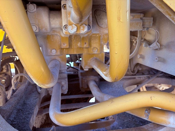 2001-caterpillar-988g-image-41