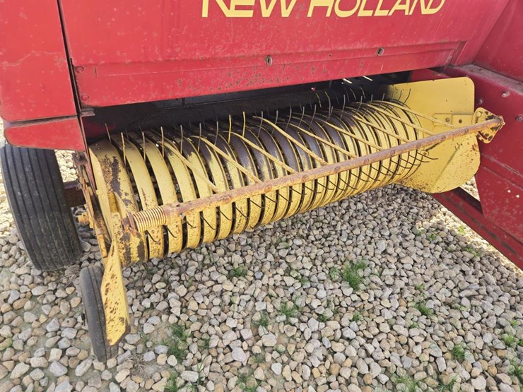 new-holland-315-image-14