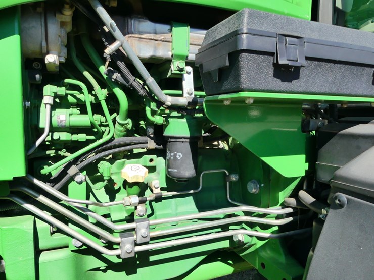 2017-john-deere-6120e-image-9