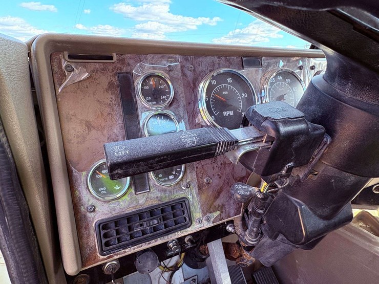 2007-international-paystar-5600i-image-58