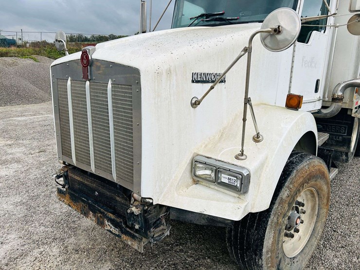 kenworth-t800-image-7