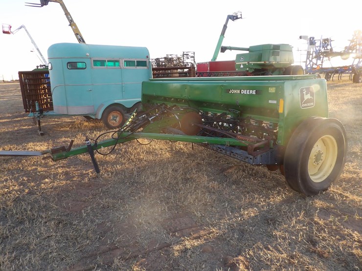 john-deere-450-image-4