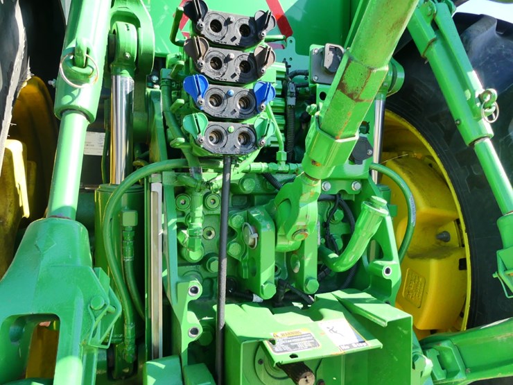 2020-john-deere-7230r-image-7