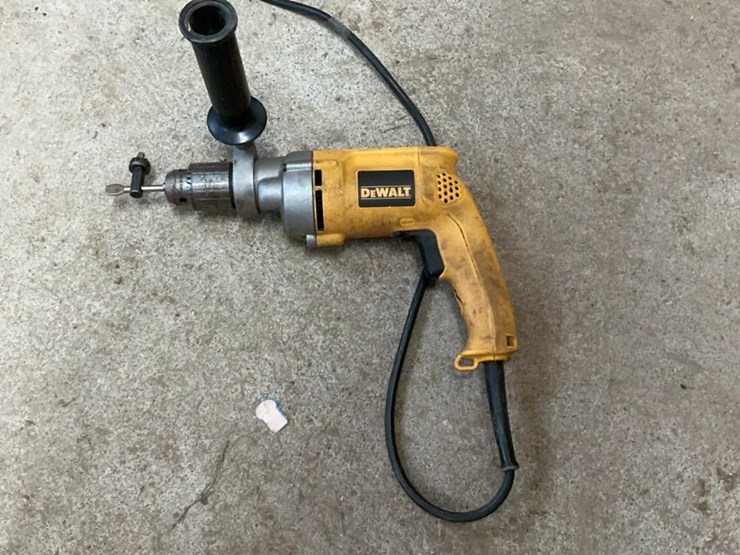 #109-•-dewalt-1/2”-electric-drill-and-bits-image-4