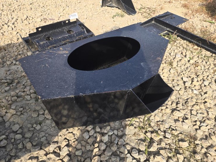 #5896-•-new-mini-skid-steer-universal-wheel-barrel-image-2