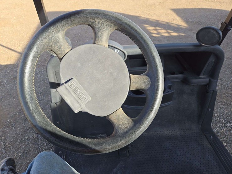 2019-e-z-go-rxv-electric-golf-cart-image-15