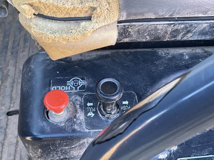 2016-kubota-rtv-x1100cw-h-image-17