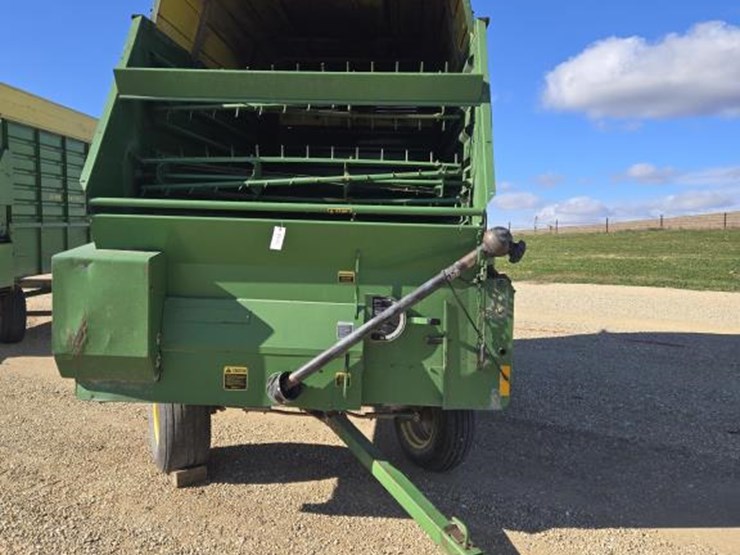 john-deere-714a-image-3