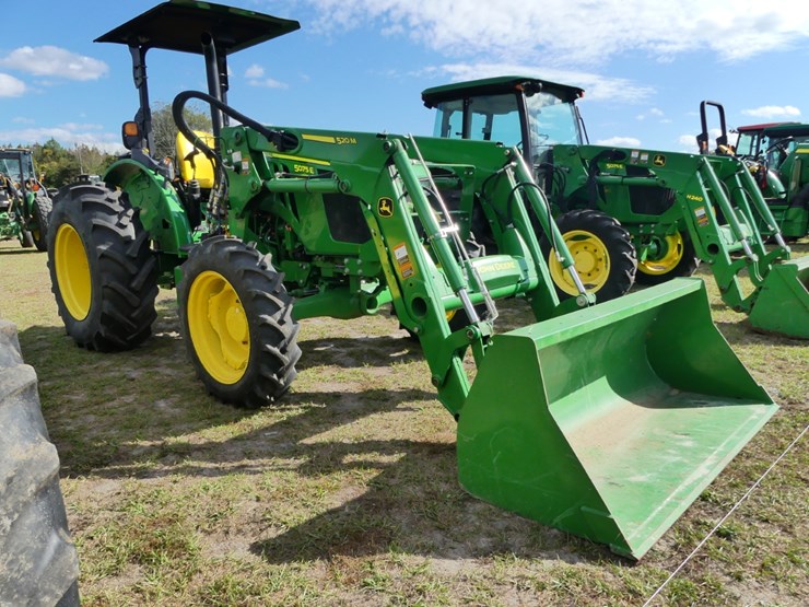 2021-john-deere-5075e-image-2