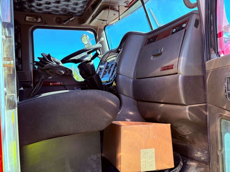 2007-kenworth-t800-image-53