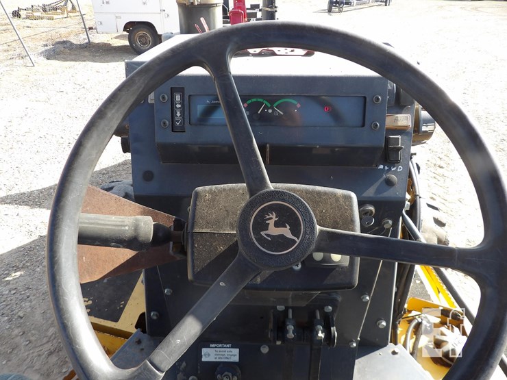 deere-210l-image-17