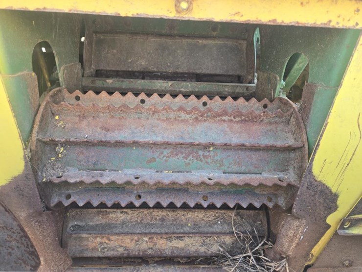 john-deere-3940-image-15