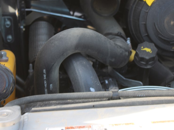 2023-new-holland-l328-image-19