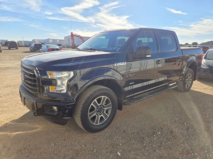 2016-ford-f150-lariat-image-1