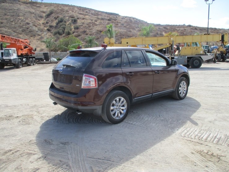 2010-ford-edge-sel-image-3