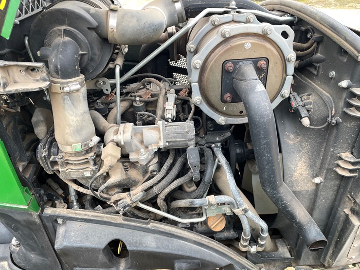 john-deere-3032e-image-67