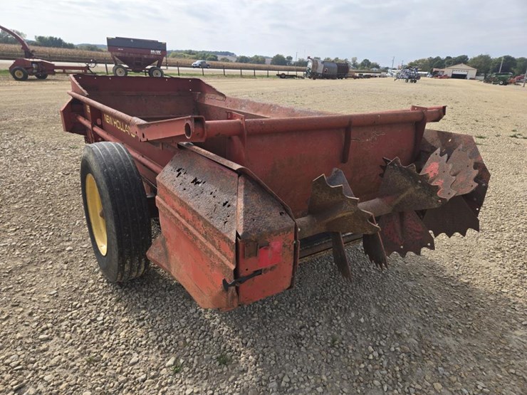 new-holland-155-image-5