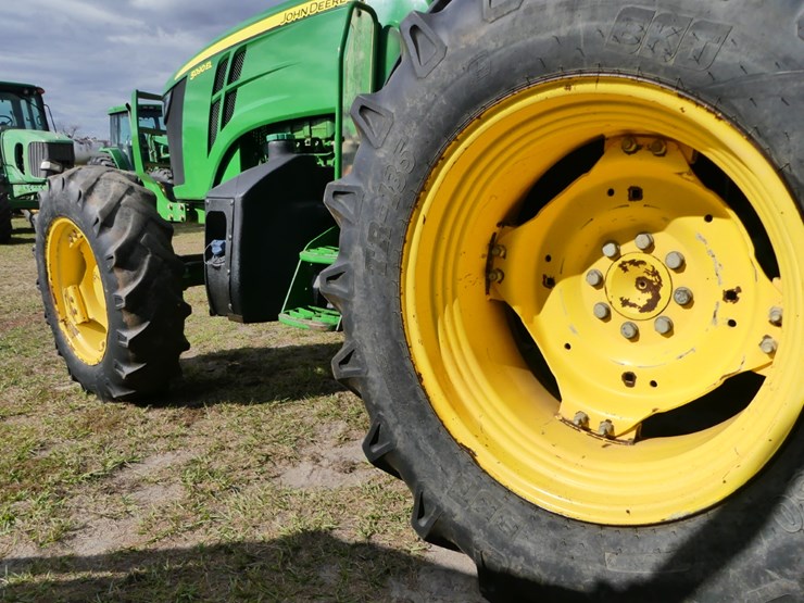 2019-john-deere-5090el-image-9