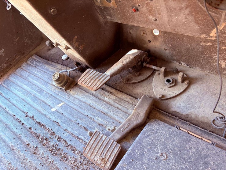 1985-caterpillar-773b-image-52