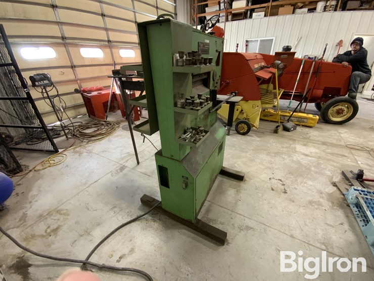 mubea-hps350e-iron-worker-image-4