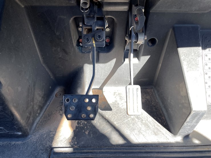 2021-honda-pioneer-700-image-55