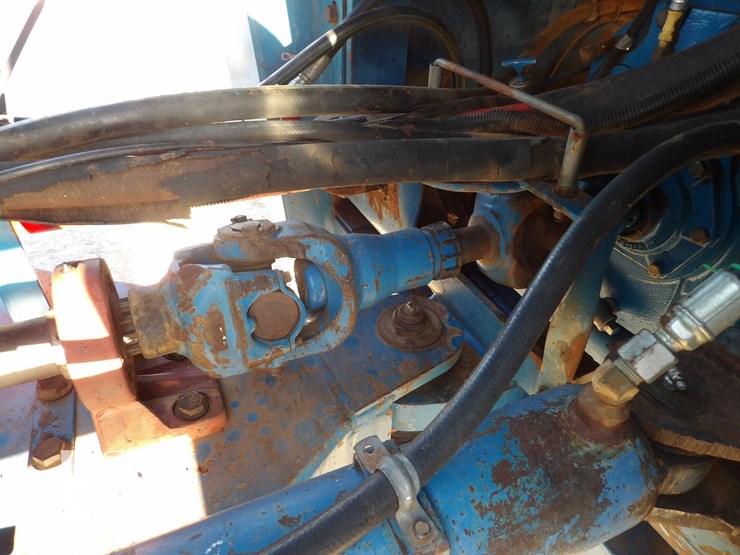 1993-ford-946-image-21