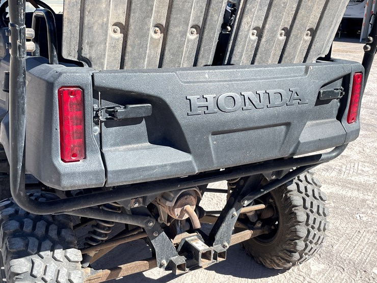 2021-honda-pioneer-700-image-32