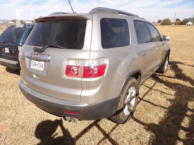 2008-gmc-acadia-image-3