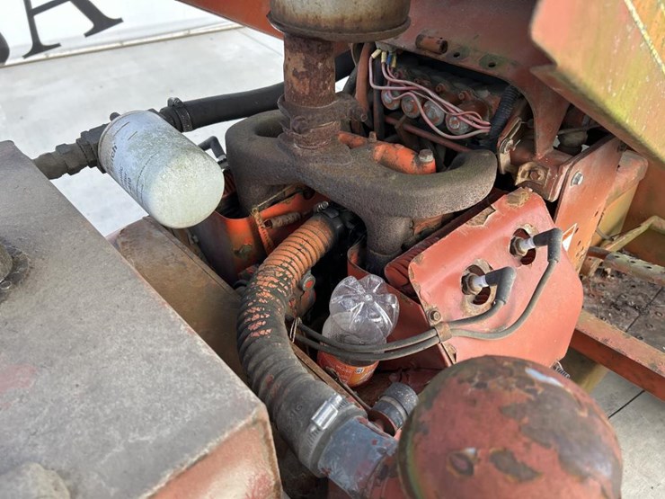 ditch-witch-2300-image-16