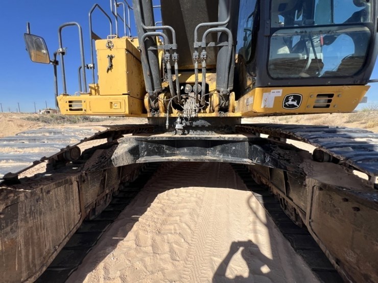 2019-deere-670g-lc-image-24