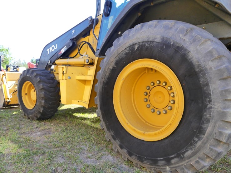 deere-710j-image-9