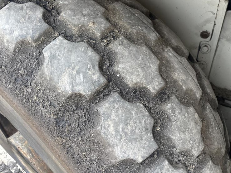 2012-cedarapids-cr452-image-35