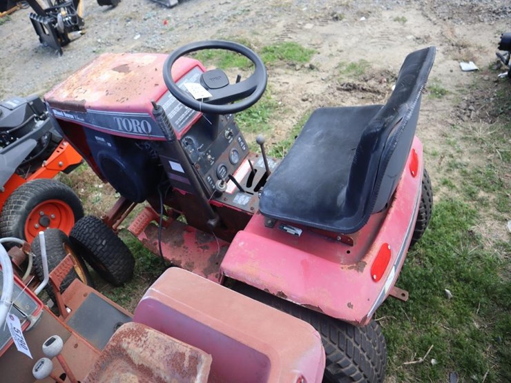 wheel-horse-lawn-&-garden-tractor-image-5