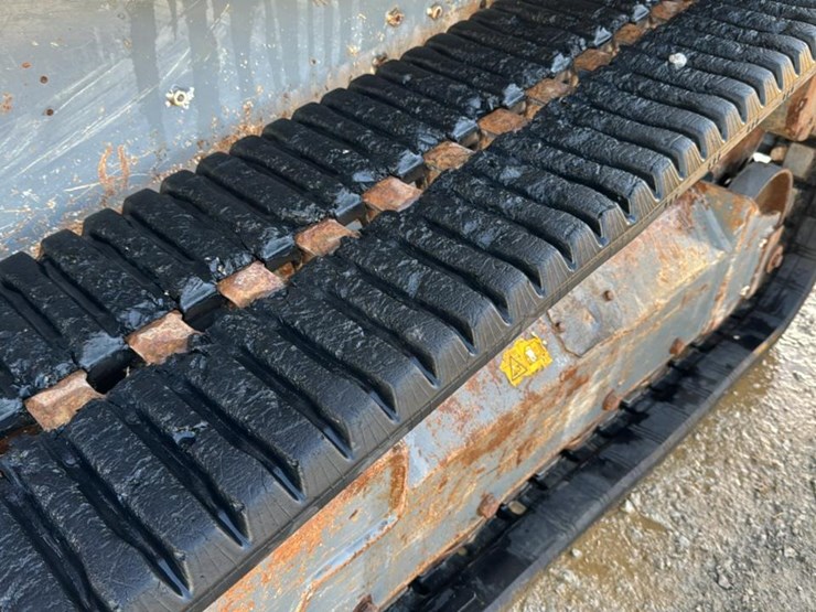 2018-takeuchi-tl8-image-13