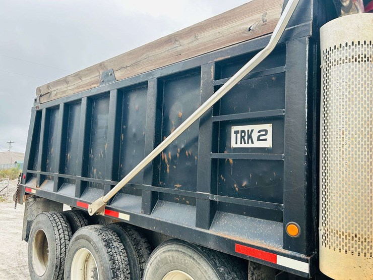 1997-international-paystar-5000-image-63