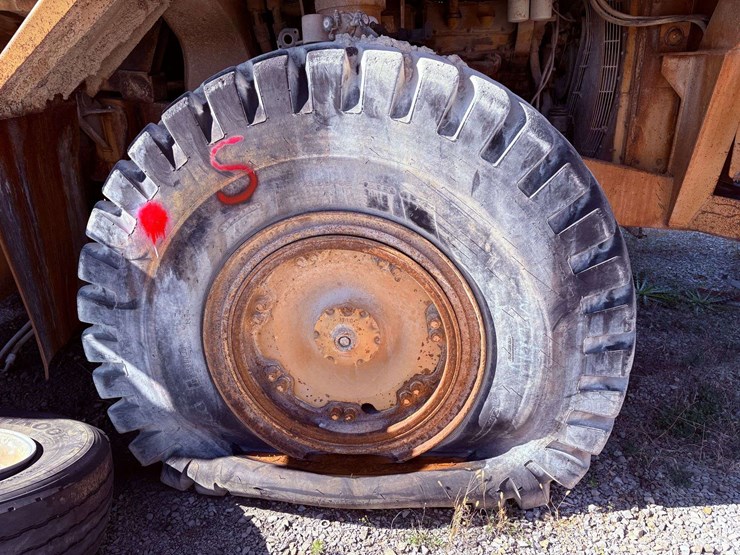 1985-caterpillar-773b-image-36