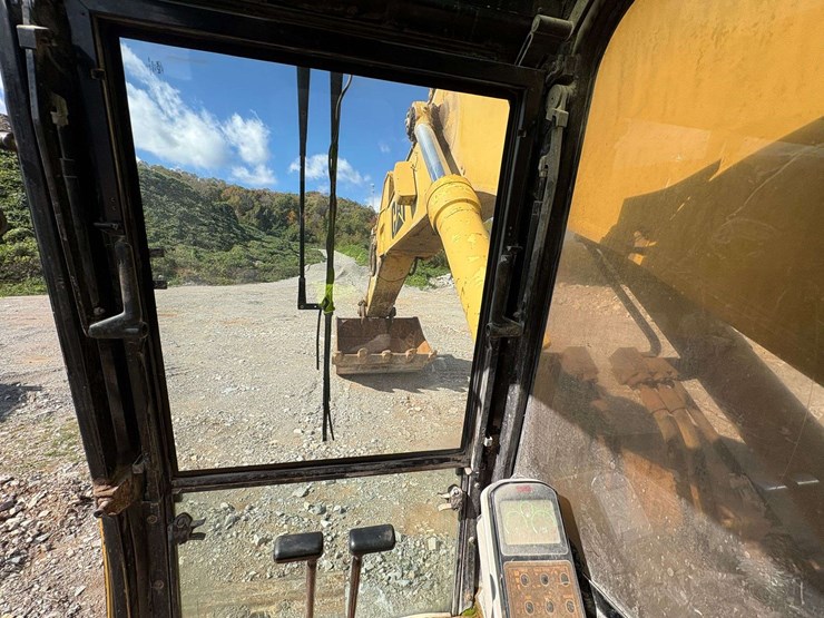 1999-caterpillar-375l-image-76