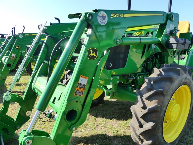 2022-john-deere-5055e-image-11
