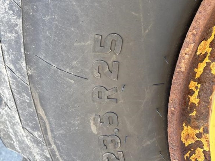 caterpillar-950k-image-47