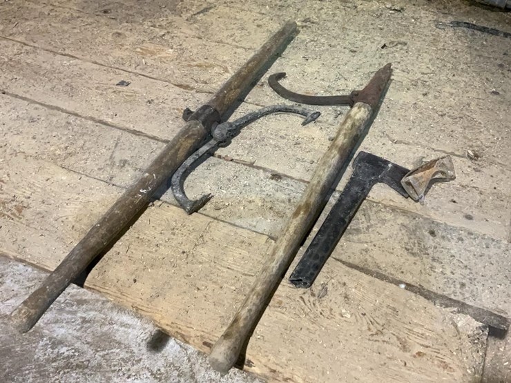 #149-•-log-carrier-and-cant-hook-image-2