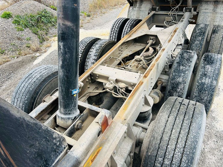 1997-international-paystar-5000-image-95