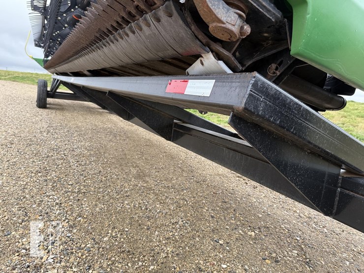 2013-john-deere-435d-image-27