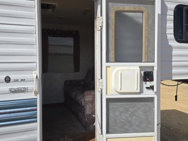 #5820-•-1997-coachmen-catalina-5th-wheel-camper-image-14