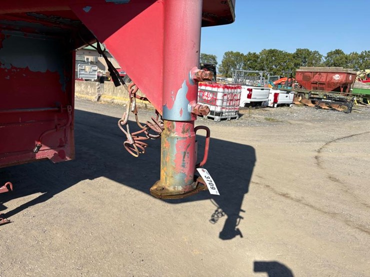 sundowner-gooseneck-2-in1-horse-trailer-w/no-title-image-5