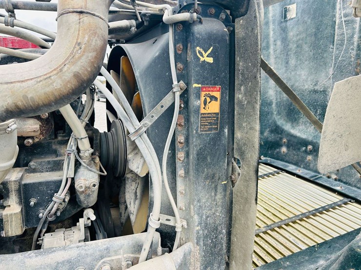 1999-freightliner-tri-axle-dump-truck-image-46