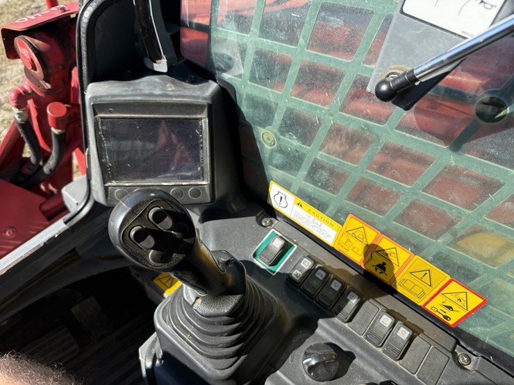 takeuchi-tl12r2-image-11