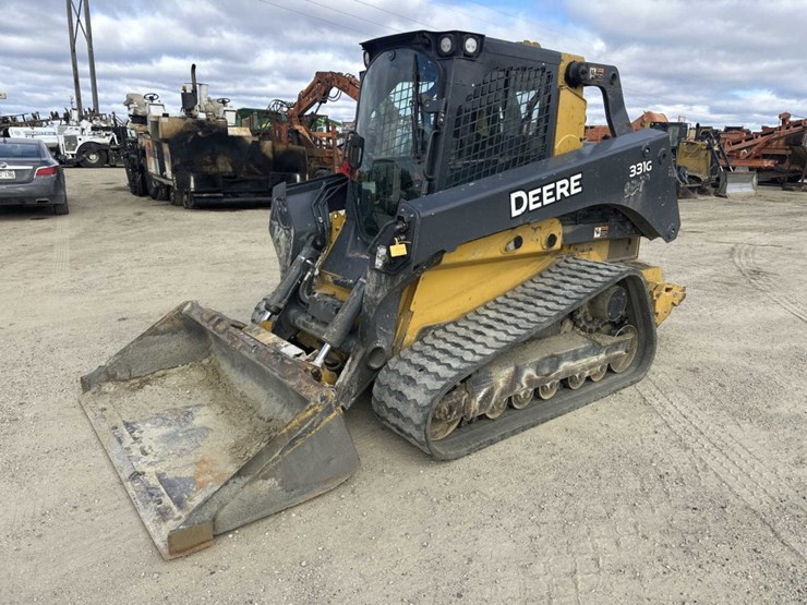 2019-deere-331g-image-1