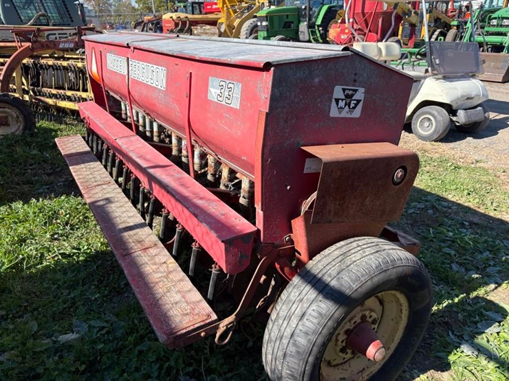 massey-ferguson-33-image-4